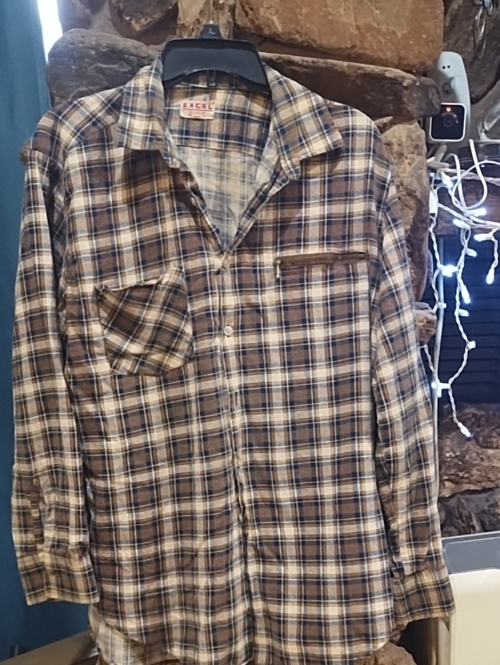 Excel Men's Plaid Long-Sleeve Shirt in Brown and Cream -